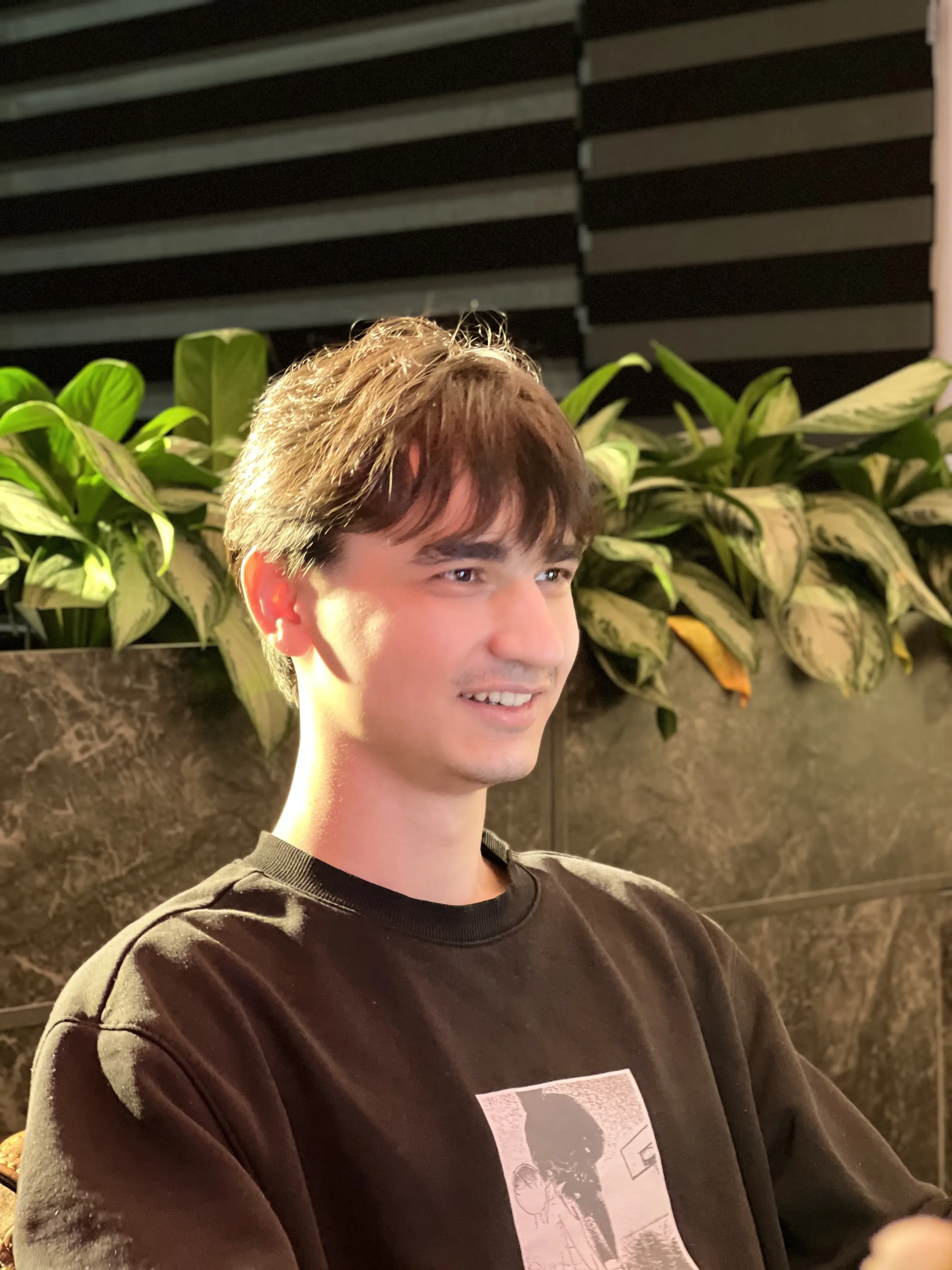 Shakhzod Ibragimov - AI Engineer & Product Designer
